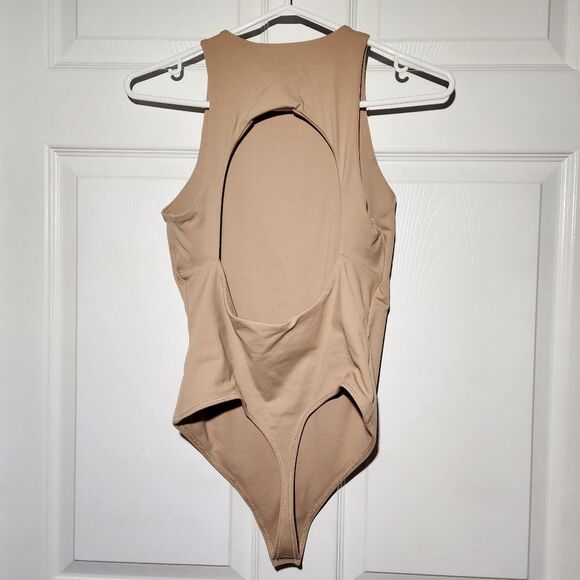 ABERCROMBIE open back bodysuit - Picture 3 of 3